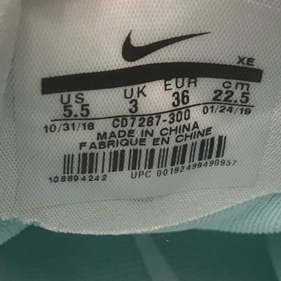 Nike Women's Zoom Rival Fly Running Shoe - Picture 3 of 11